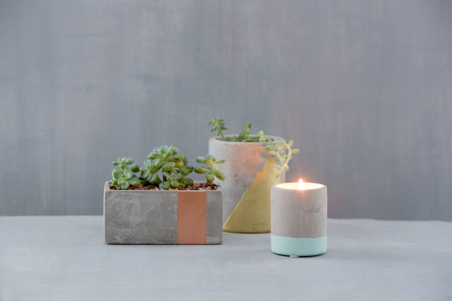 Urban Concrete 3.5 oz Mint Green Sea + Sage Candle