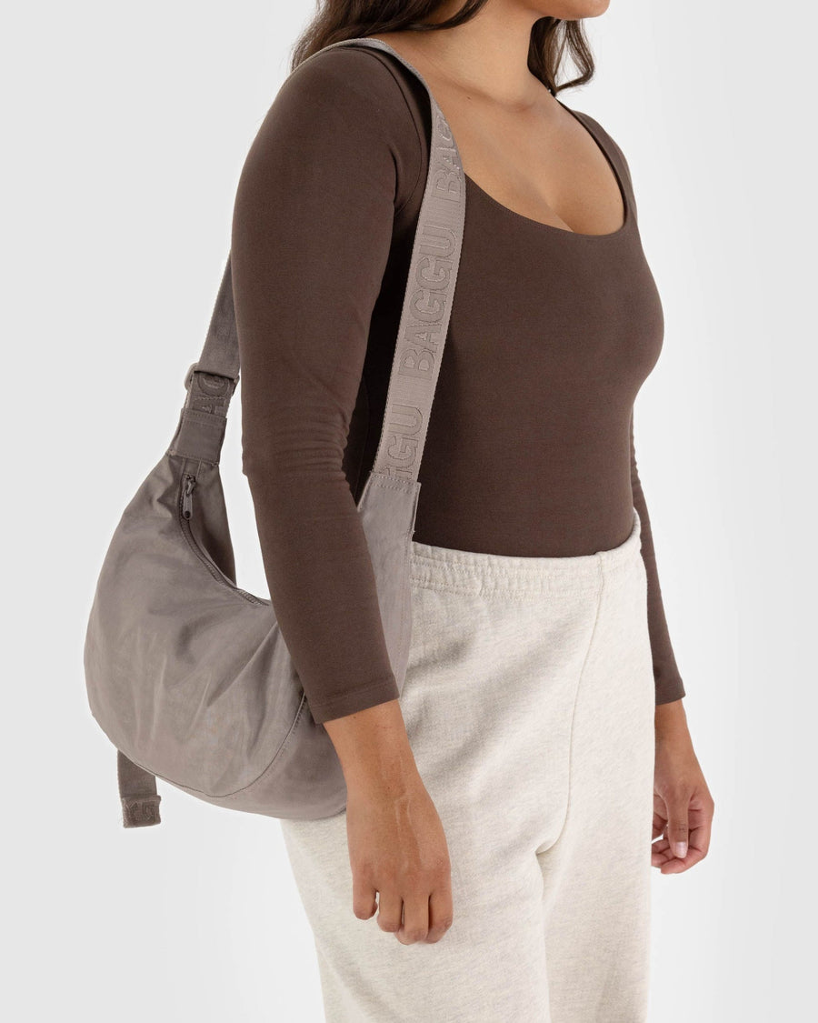 BAGGU Limited Rare & Hard to Find Medium Crescent Crossbody Bag