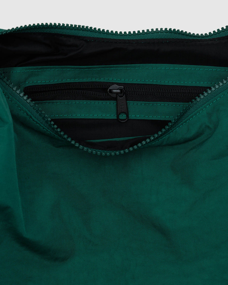 BAGGU Limited Rare & Hard to Find Medium Crescent Crossbody Bag
