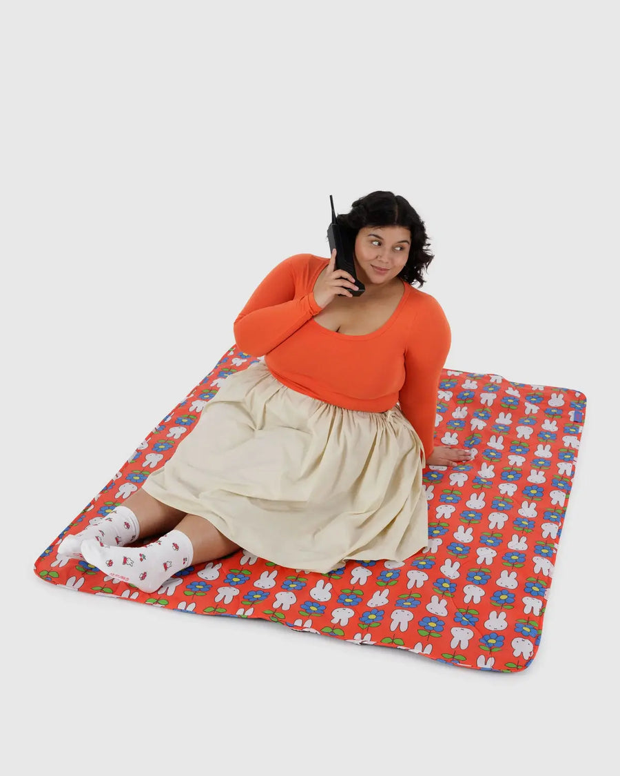 New BAGGU Flower Miffy Puffy Picnic Blankets