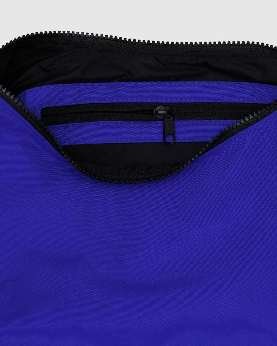 BAGGU Limited Rare & Hard to Find Medium Crescent Crossbody Bag