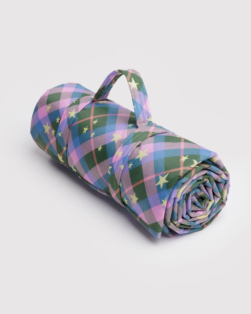 New BAGGU Puffy Picnic Blankets