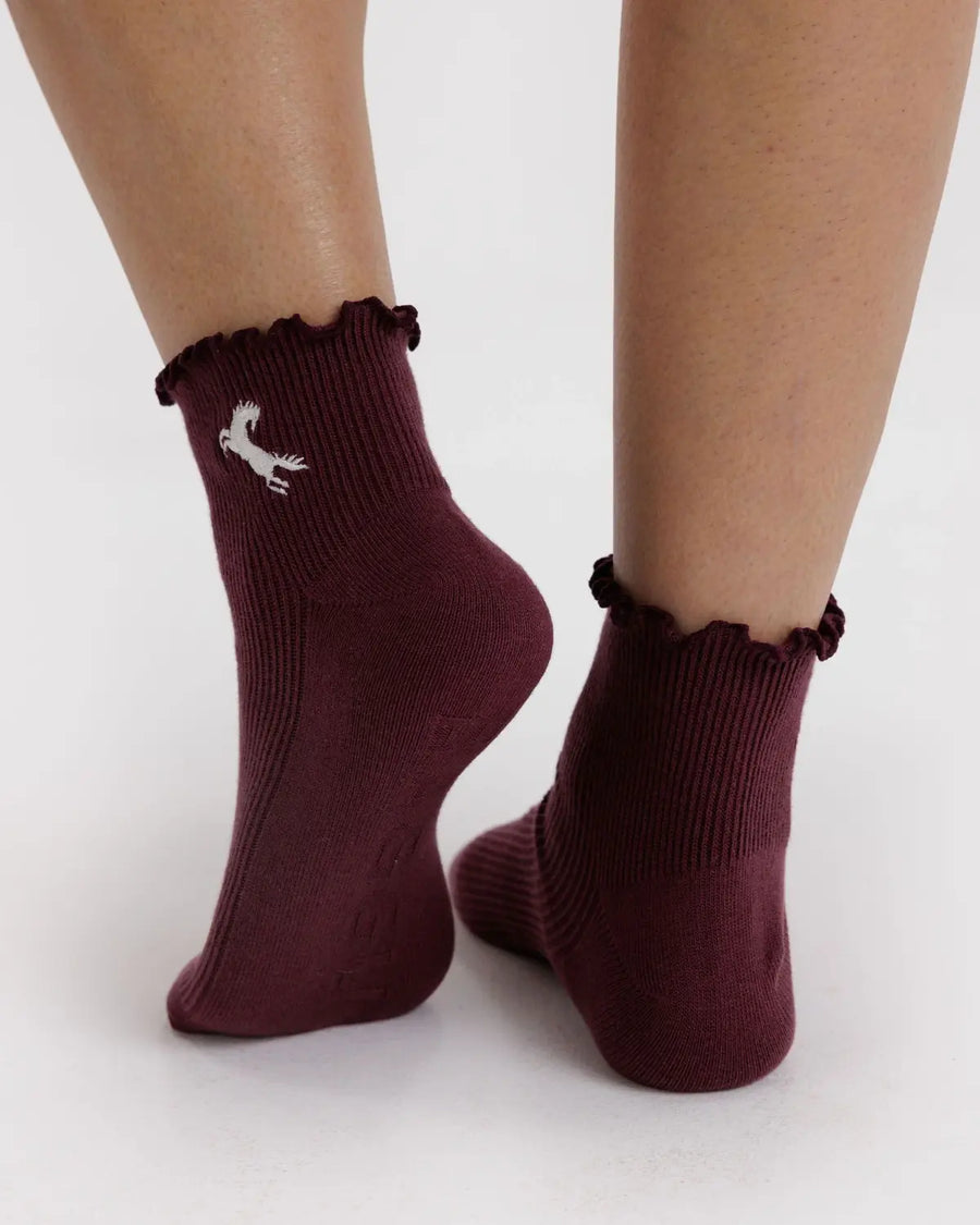 New BAGGU Lettuce Edge Sock Set