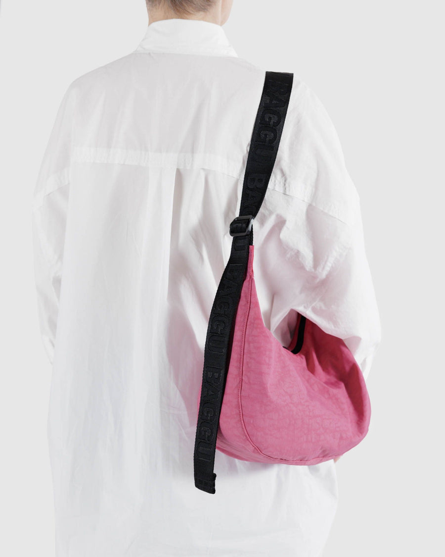 BAGGU Limited Rare & Hard to Find Medium Crescent Crossbody Bag
