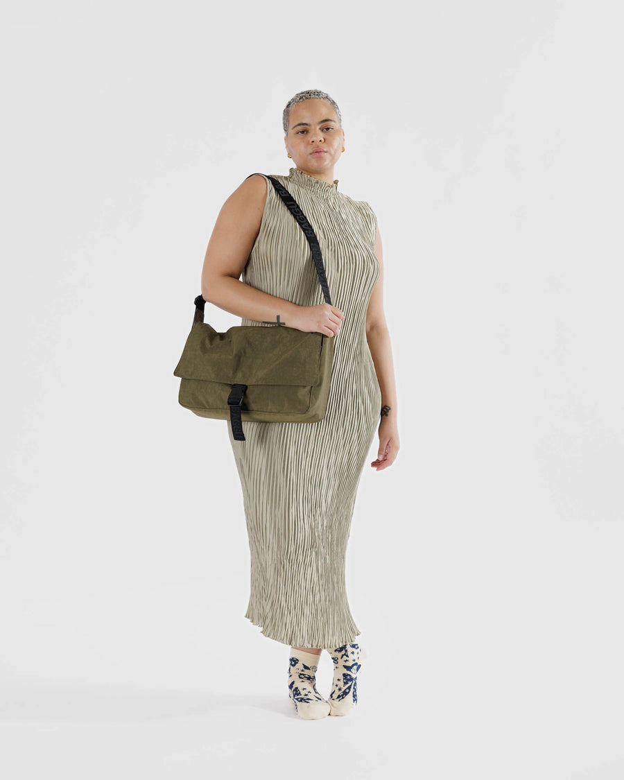 New BAGGU Nylon Messenger Bag