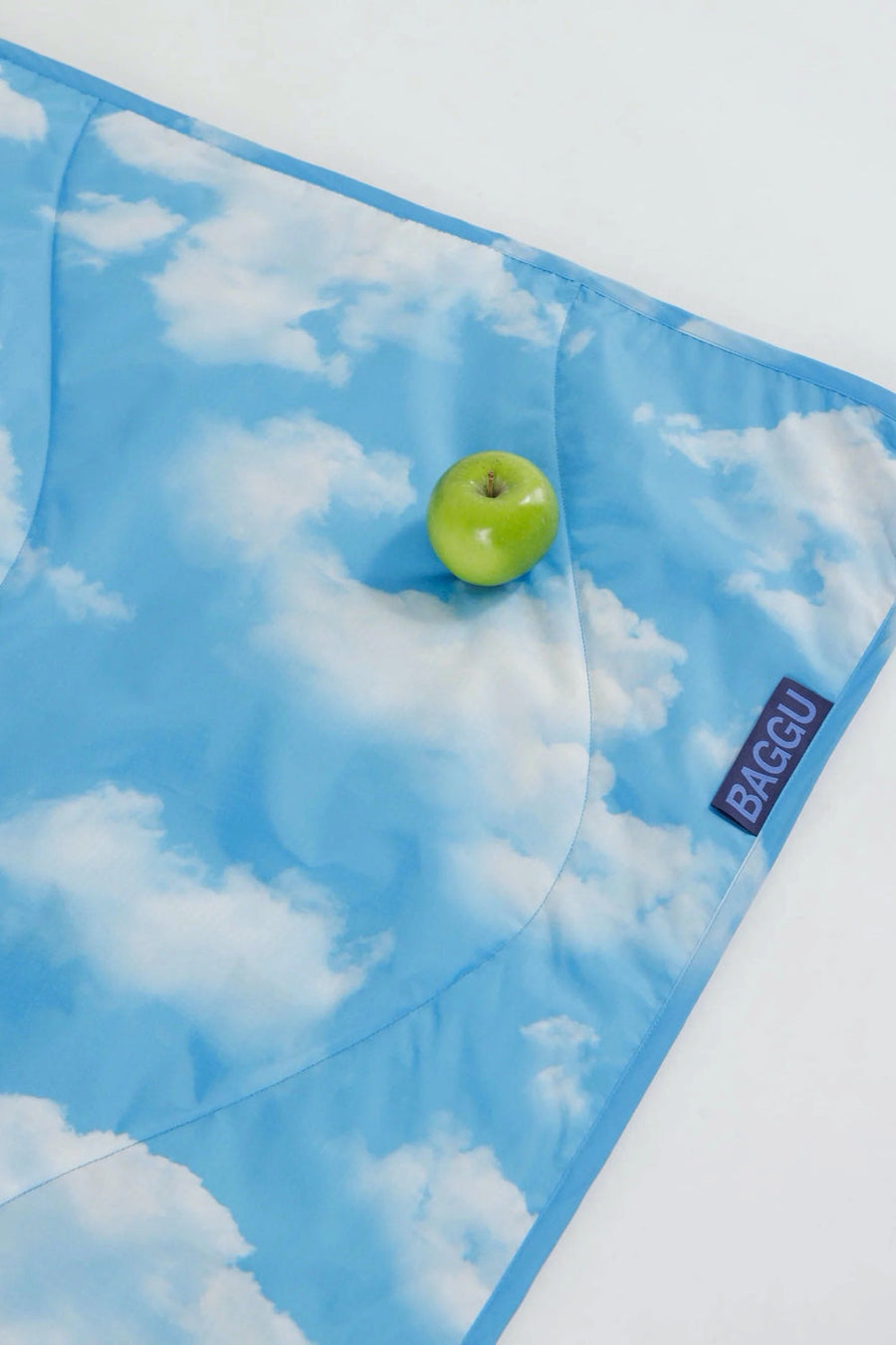 BAGGU Puffy Picnic Blankets