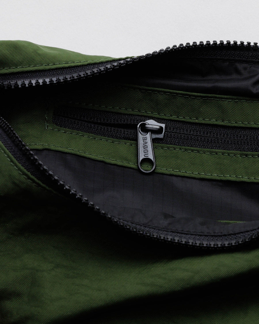 BAGGU Medium Crescent Bags